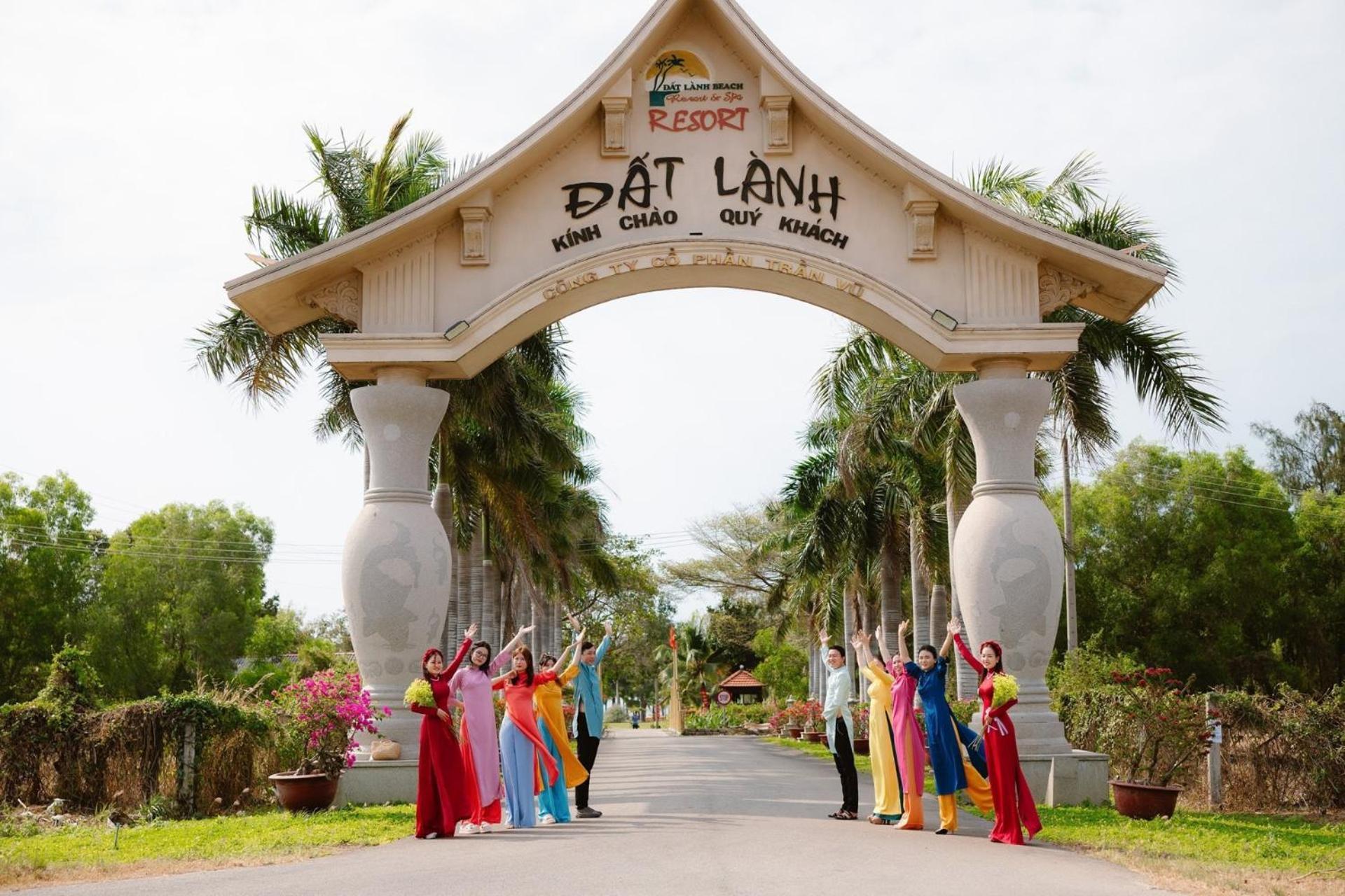 Dat Lanh Beach Resort Lagi Buitenkant foto