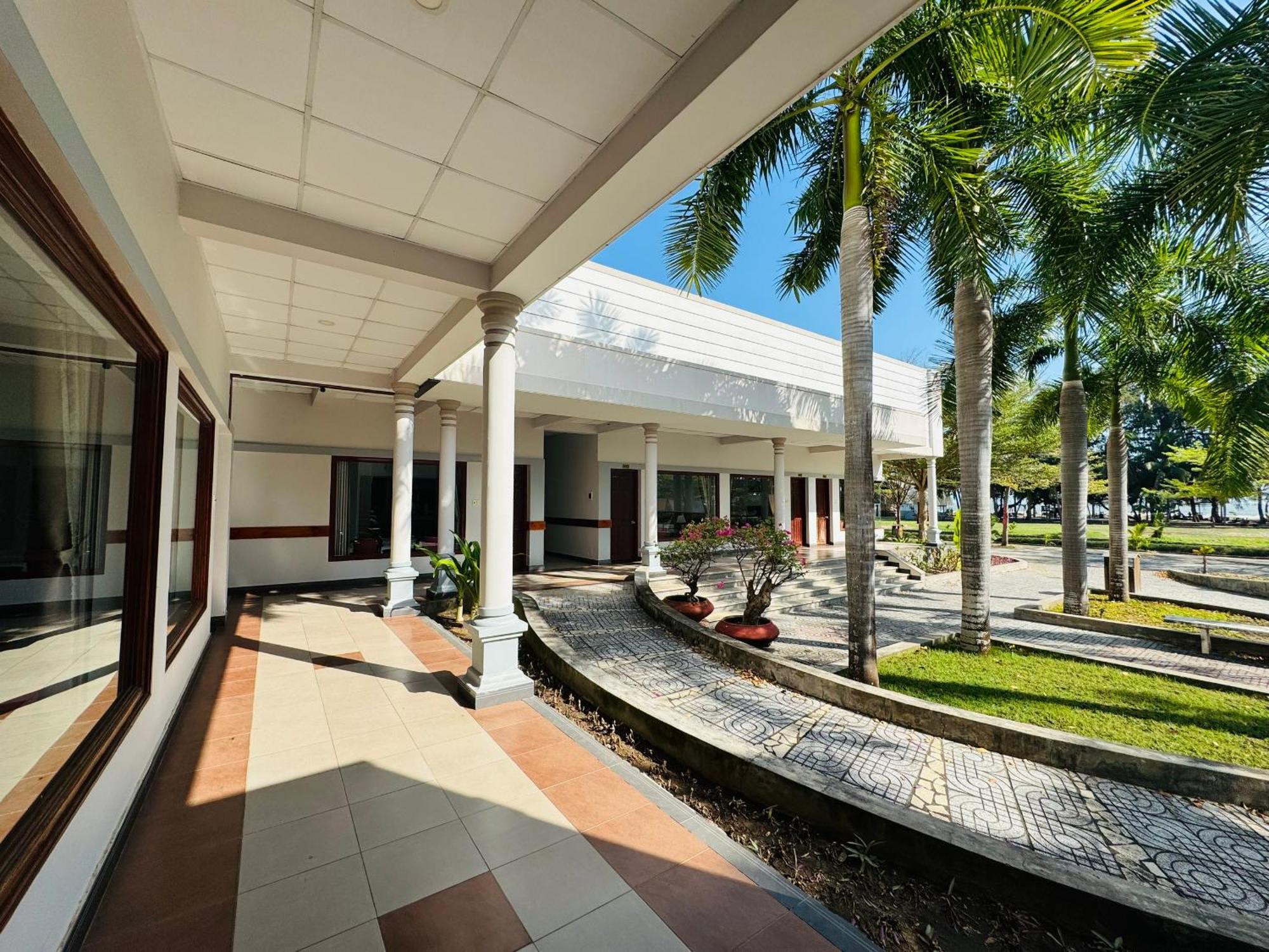 Dat Lanh Beach Resort Lagi Buitenkant foto